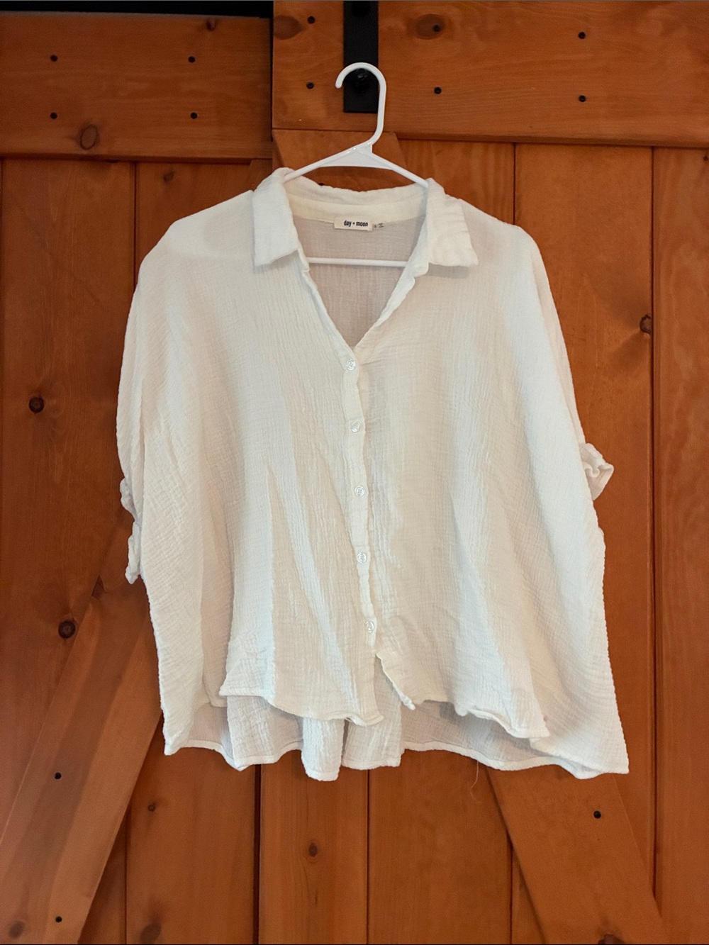 Day + Moon Lightweight White Button-Front Women's Top